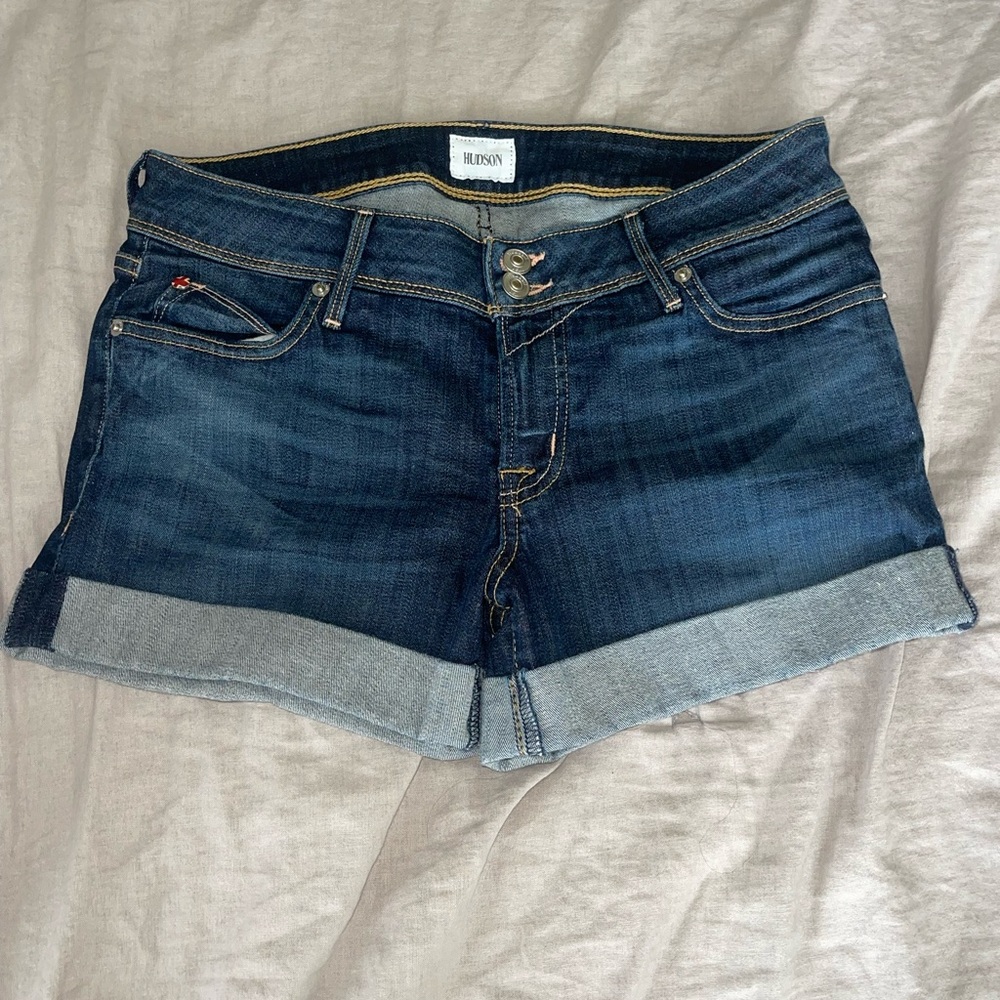 Women's Hudson jeans shorts size 27. Gently used